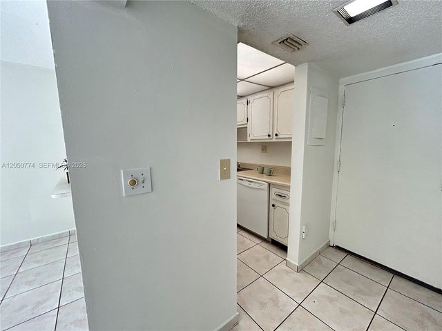 14301 N Kendall Dr 109B, Miami, FL 33186
