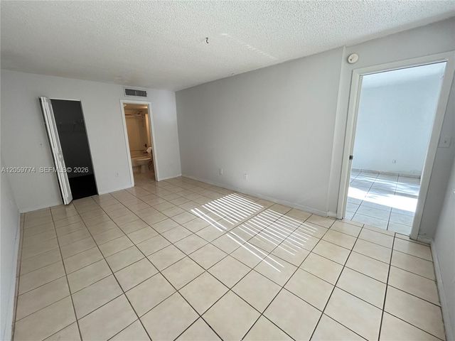 14301 N Kendall Dr 109B, Miami, FL 33186