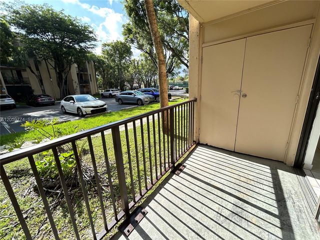 14301 N Kendall Dr 109B, Miami, FL 33186