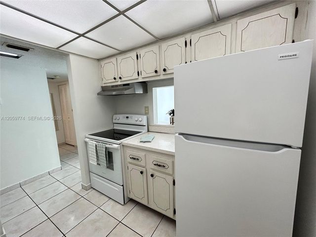 14301 N Kendall Dr 109B, Miami, FL 33186