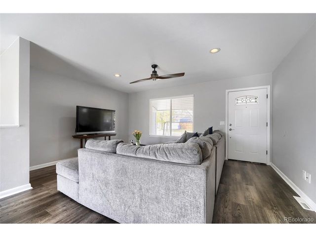 4708 S Ouray Way, Aurora, CO 80015