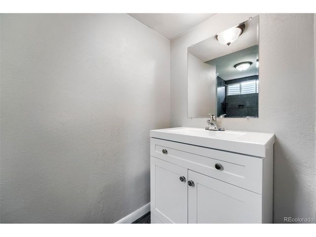 4708 S Ouray Way, Aurora, CO 80015