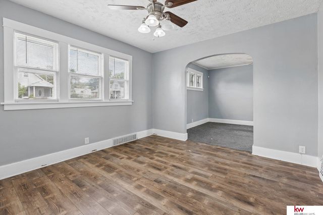 3323 Cass Street, Omaha, NE 68131
