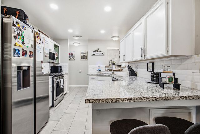 1921 S Irwin Street, Tulare, CA 93274