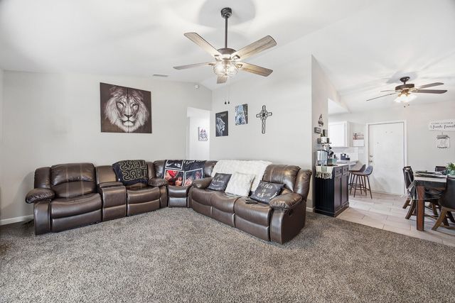 1921 S Irwin Street, Tulare, CA 93274