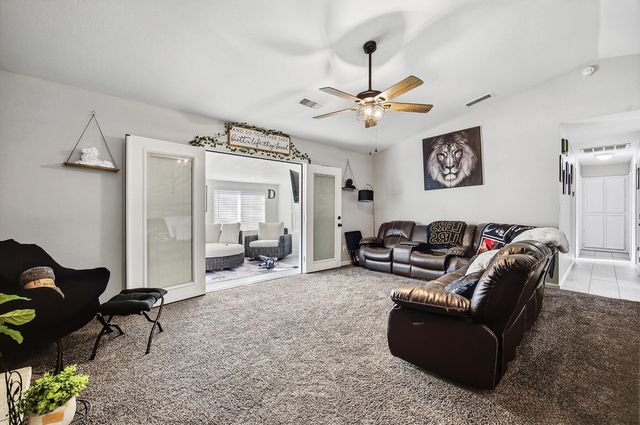 1921 S Irwin Street, Tulare, CA 93274