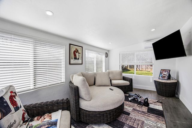 1921 S Irwin Street, Tulare, CA 93274