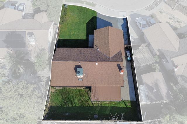 1921 S Irwin Street, Tulare, CA 93274