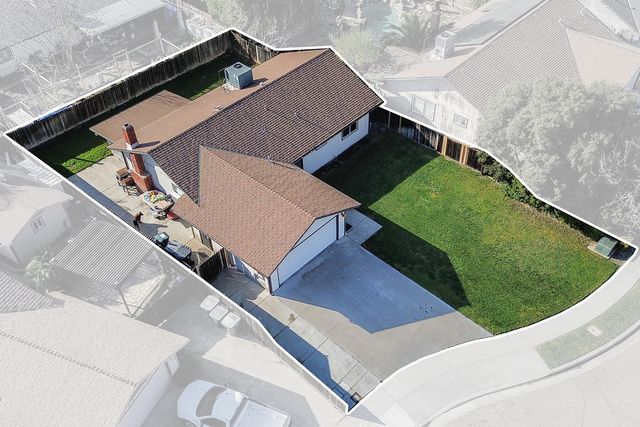 1921 S Irwin Street, Tulare, CA 93274