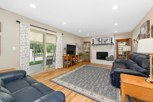 1864 W Loveland Avenue, Loveland, OH 45140