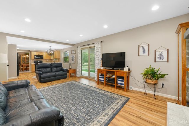 1864 W Loveland Avenue, Loveland, OH 45140