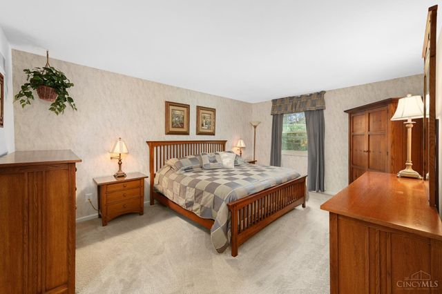 1864 W Loveland Avenue, Loveland, OH 45140