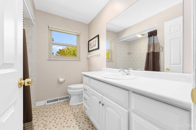 1864 W Loveland Avenue, Loveland, OH 45140