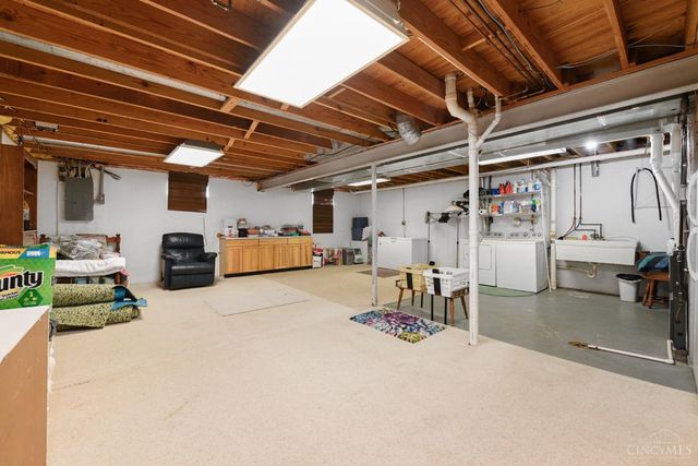 1864 W Loveland Avenue, Loveland, OH 45140