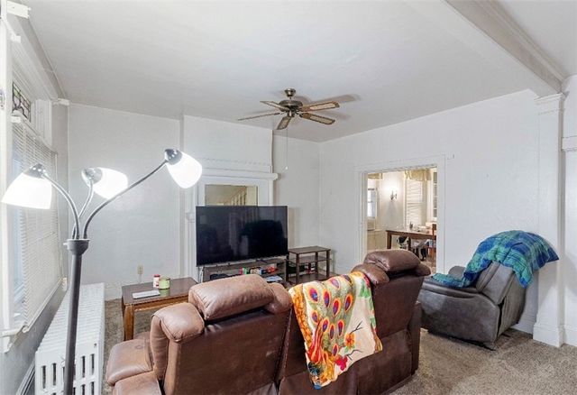 61 Garfield St, Harrison Twp, PA 15065