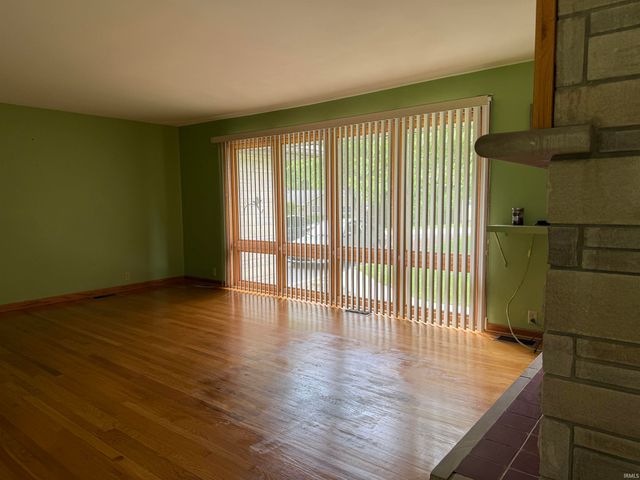 126 Edgewood Drive, Bedford, IN 47421