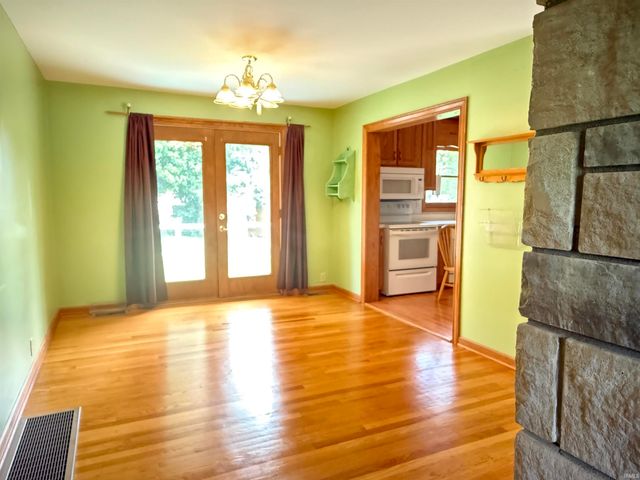 126 Edgewood Drive, Bedford, IN 47421