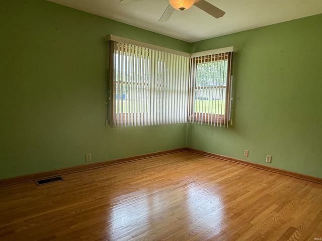126 Edgewood Drive, Bedford, IN 47421