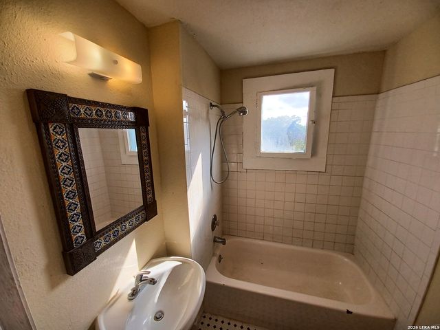 520 Paschal, San Antonio, TX 78212