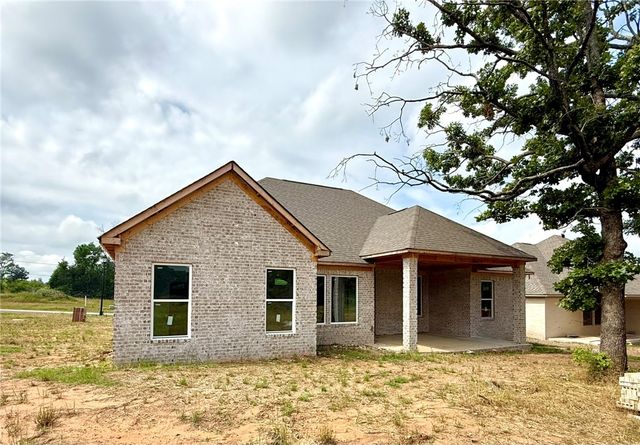 1338 Elk Horn Drive, Russellville, AR 72802