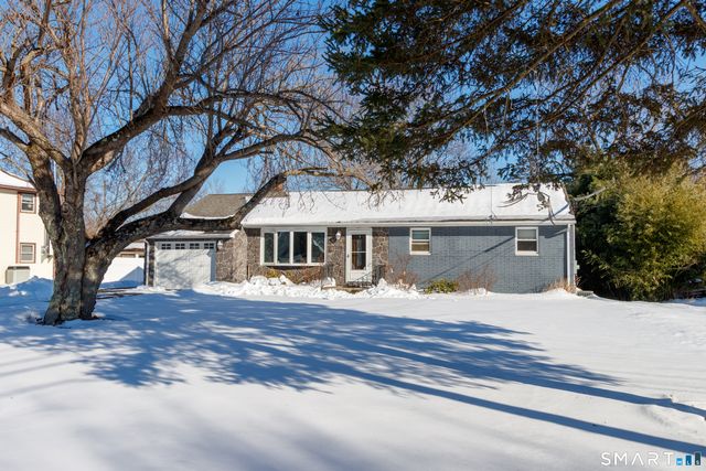 190 Elmwood Drive, Meriden, CT 06450