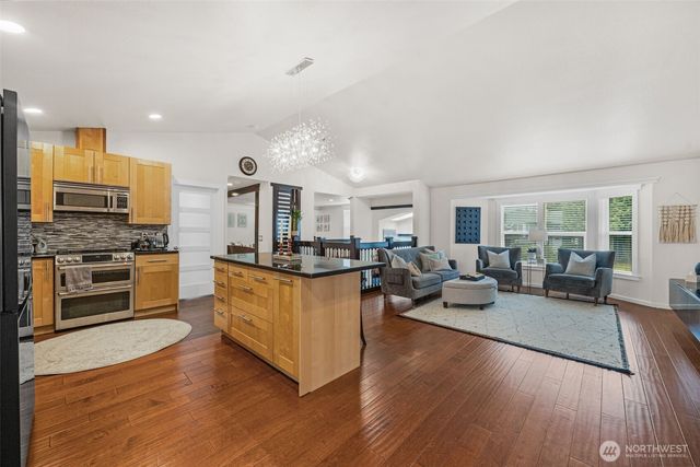 3630 166th Place SW, Lynnwood, WA 98037
