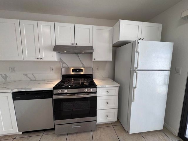 45470 Sunrise Lane 12, Palm Desert, CA 92260