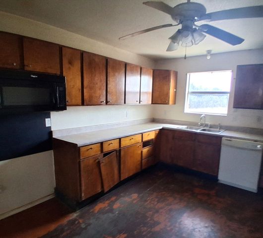 1767 Rs County Road 1610, Lone Oak, TX 75453