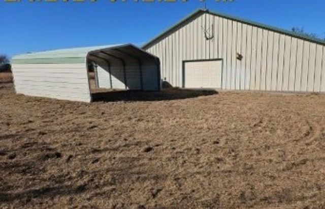 1767 Rs County Road 1610, Lone Oak, TX 75453