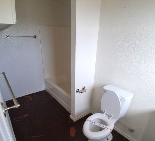 1767 Rs County Road 1610, Lone Oak, TX 75453