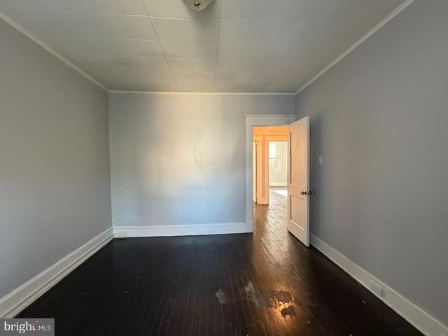 2464 KEYWORTH AVE, Baltimore, MD 21215