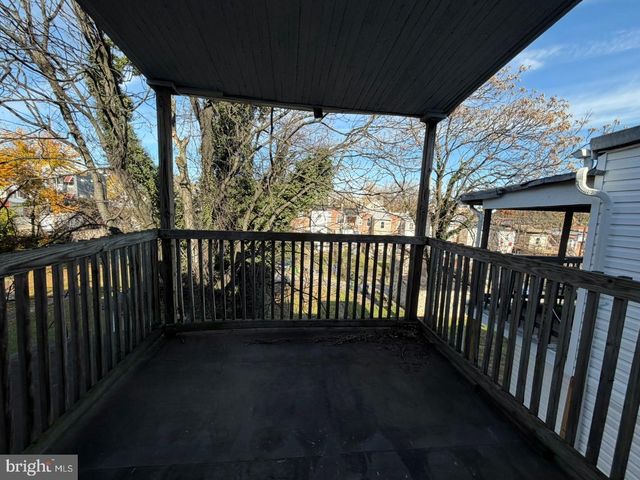 2464 KEYWORTH AVE, Baltimore, MD 21215