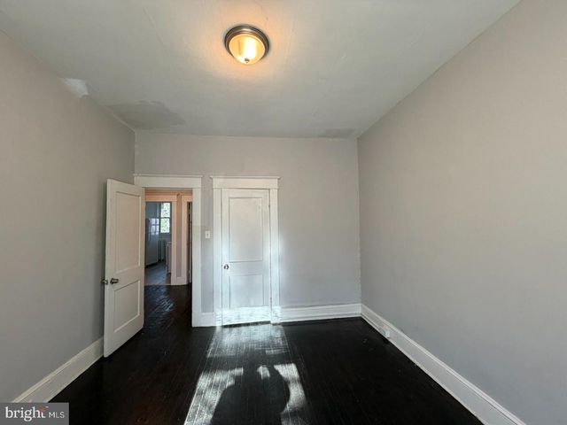 2464 KEYWORTH AVE, Baltimore, MD 21215
