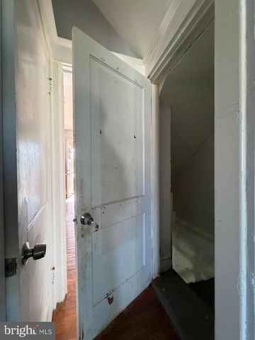 2464 KEYWORTH AVE, Baltimore, MD 21215