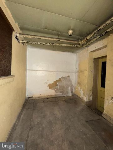 2464 KEYWORTH AVE, Baltimore, MD 21215