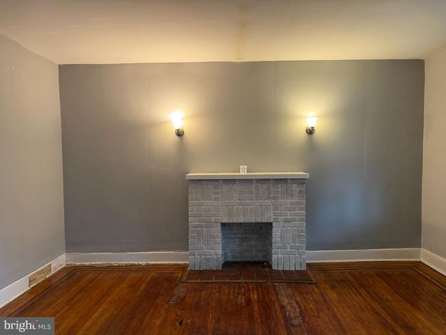 2464 KEYWORTH AVE, Baltimore, MD 21215