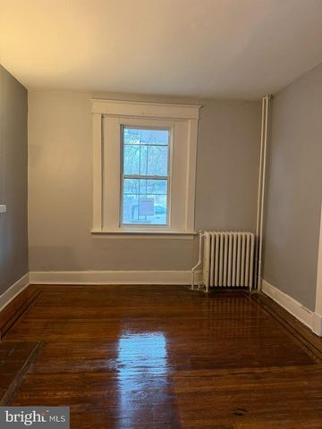 2464 KEYWORTH AVE, Baltimore, MD 21215