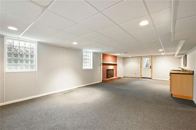 6000 Reinhardt Drive, Fairway, KS 66205