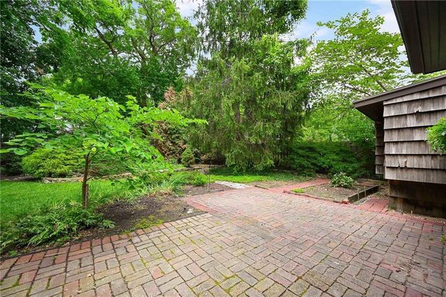 6000 Reinhardt Drive, Fairway, KS 66205