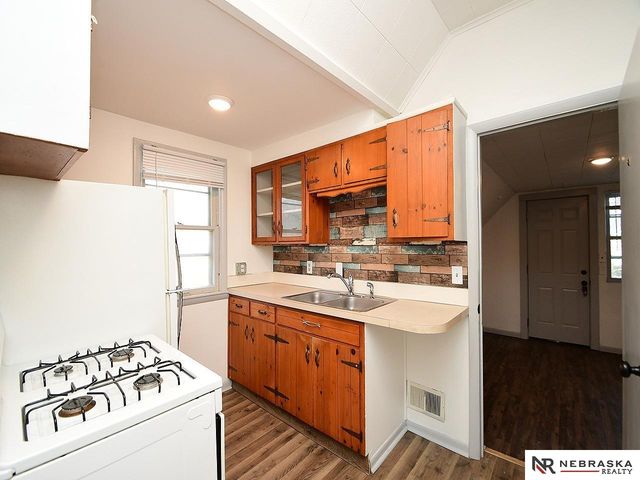 1416 O Street, Omaha, NE 68107