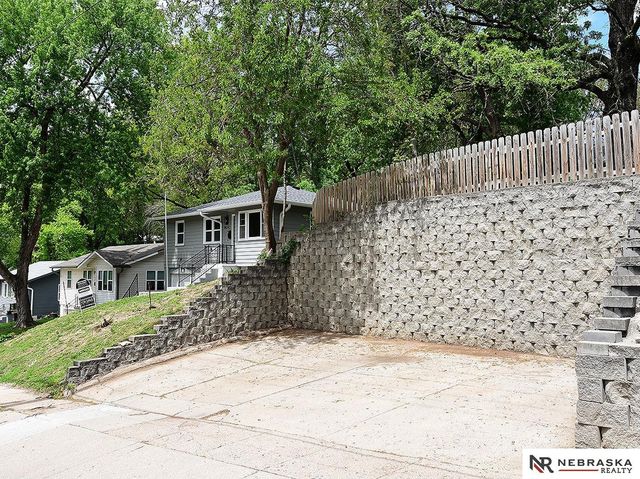 1416 O Street, Omaha, NE 68107