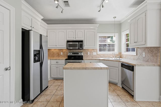 709 Wedgewood Court, Brandon, MS 39047