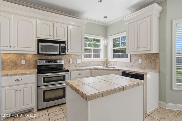 709 Wedgewood Court, Brandon, MS 39047