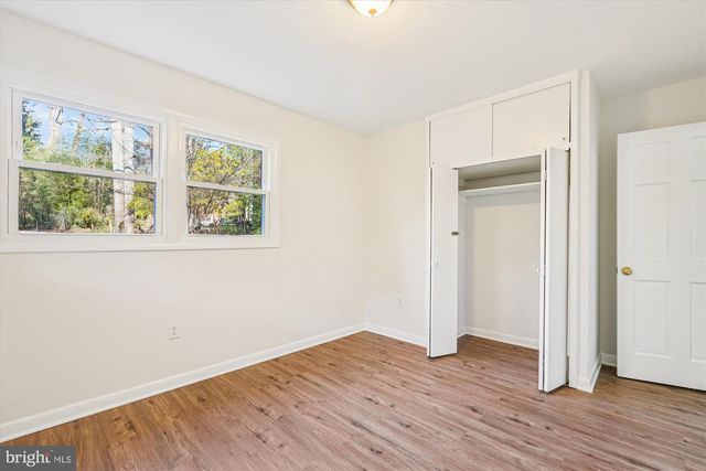 10701 SHELLEY CT, Garrett Park, MD 20896