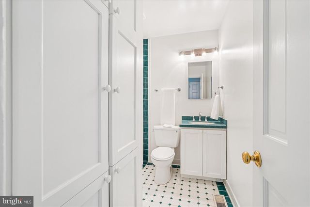 10701 SHELLEY CT, Garrett Park, MD 20896