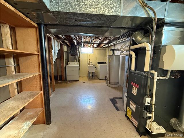 2941 Maxwell Street, Trenton, MI 48183