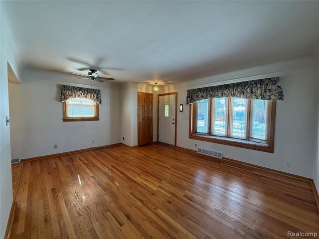 2941 Maxwell Street, Trenton, MI 48183