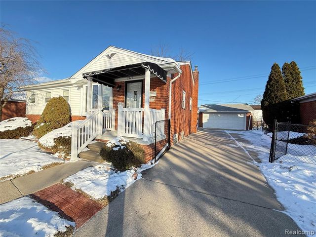 2941 Maxwell Street, Trenton, MI 48183