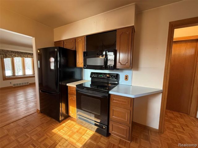 2941 Maxwell Street, Trenton, MI 48183