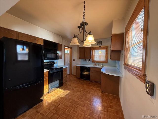 2941 Maxwell Street, Trenton, MI 48183